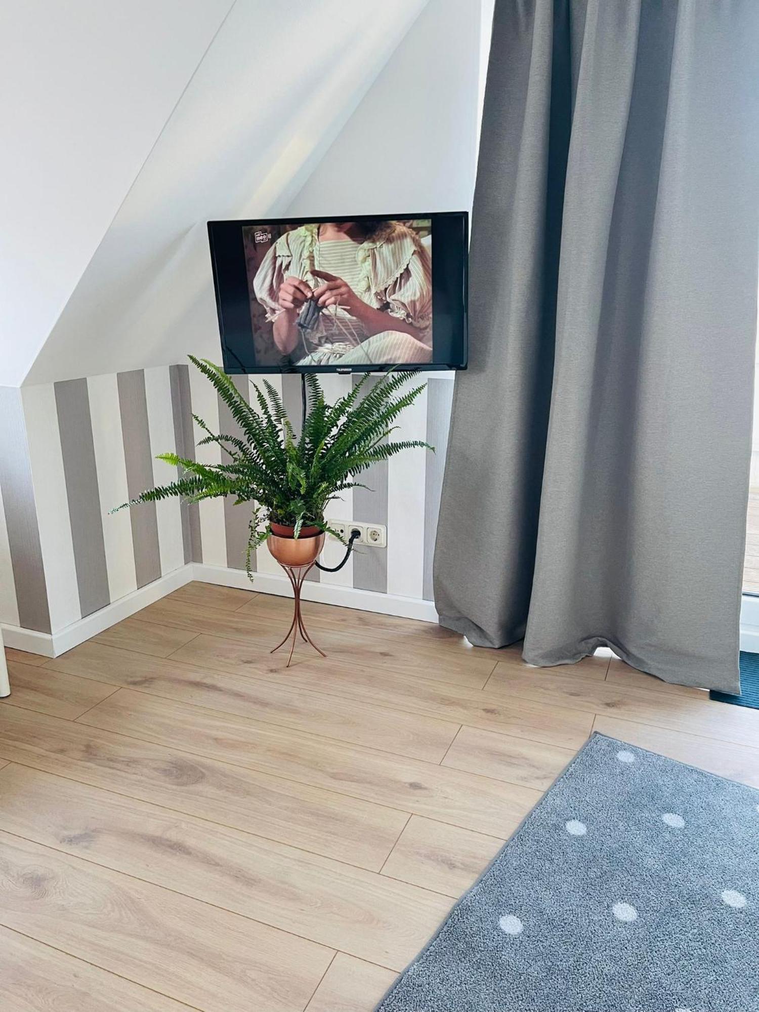 Stuv Mariken In Warnemuende * Rostock